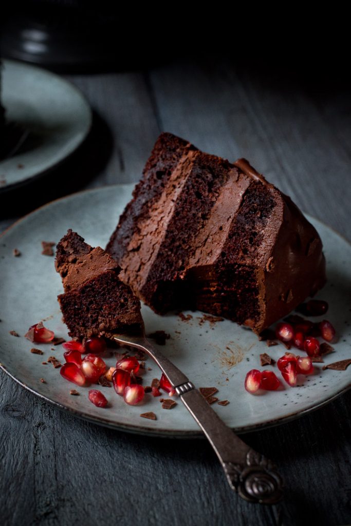 Schokoladen-Torte mit Schokoladencreme | Foodlovin' Schokoladen-Torte mit Schokoladencreme | Foodlovin'