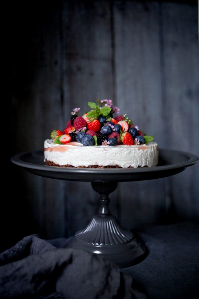 Beeren-Quark-Torte ohne Backen. | Foodlovin&amp;#39;