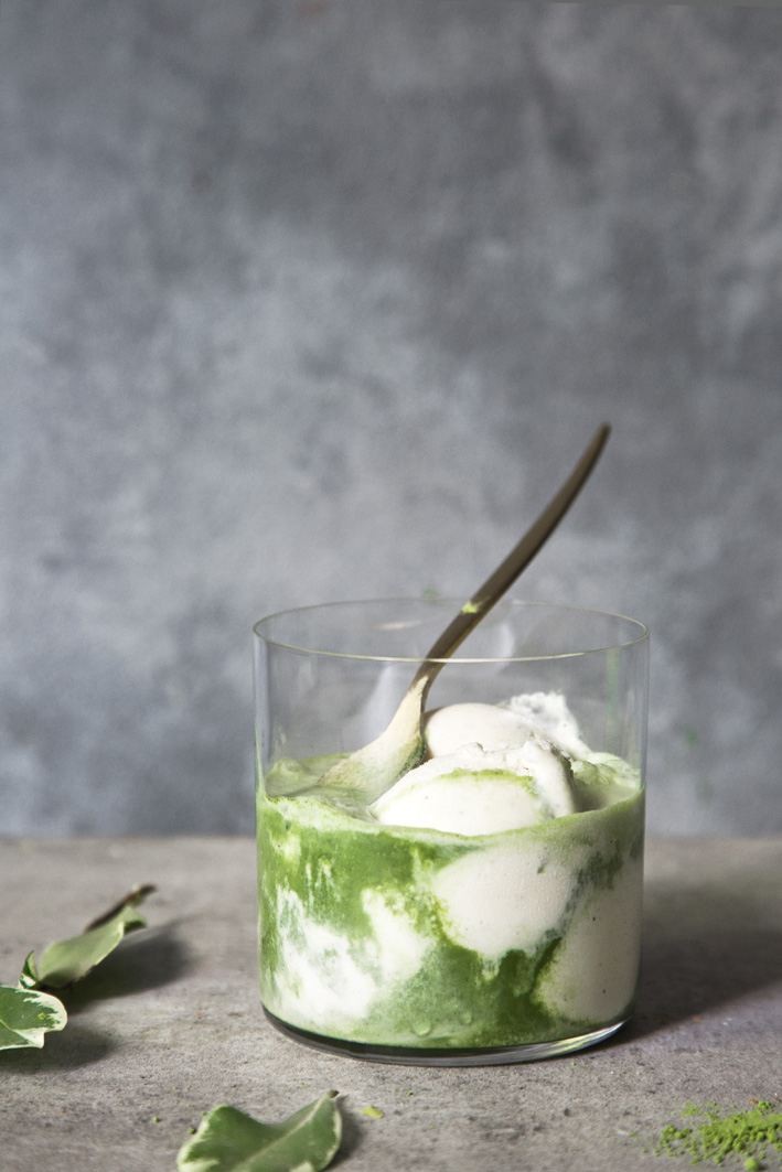 Matcha Affogato - Vanille-Eis mit grünem Tee
