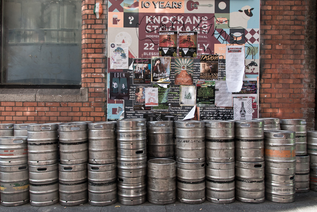 Bierfässer in Dublin