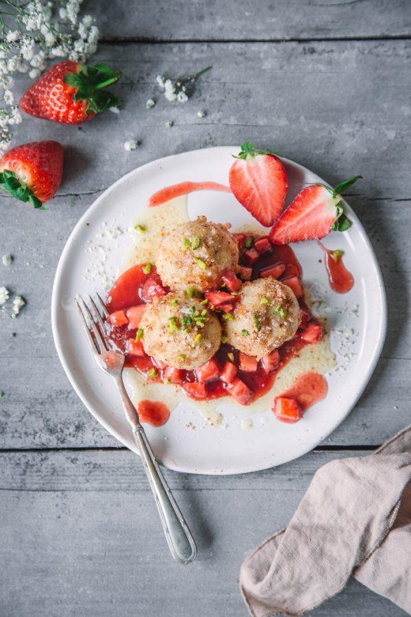 Gesunde Quarkknödel mit Erdbeeren | Foodlovin&amp;#39;