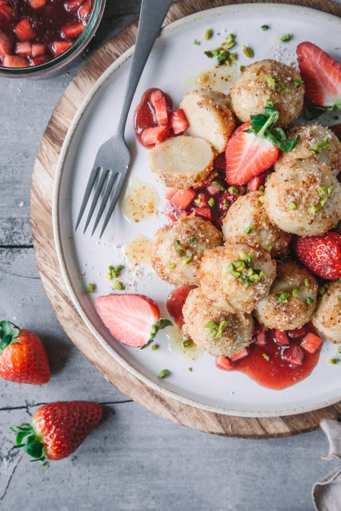 Gesunde Quarkknödel mit Erdbeeren | Foodlovin&amp;#39;