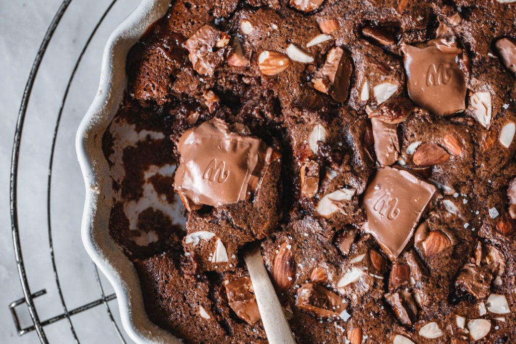 Schokoladenauflauf mit Salzmandeln | Foodlovin&amp;#39;