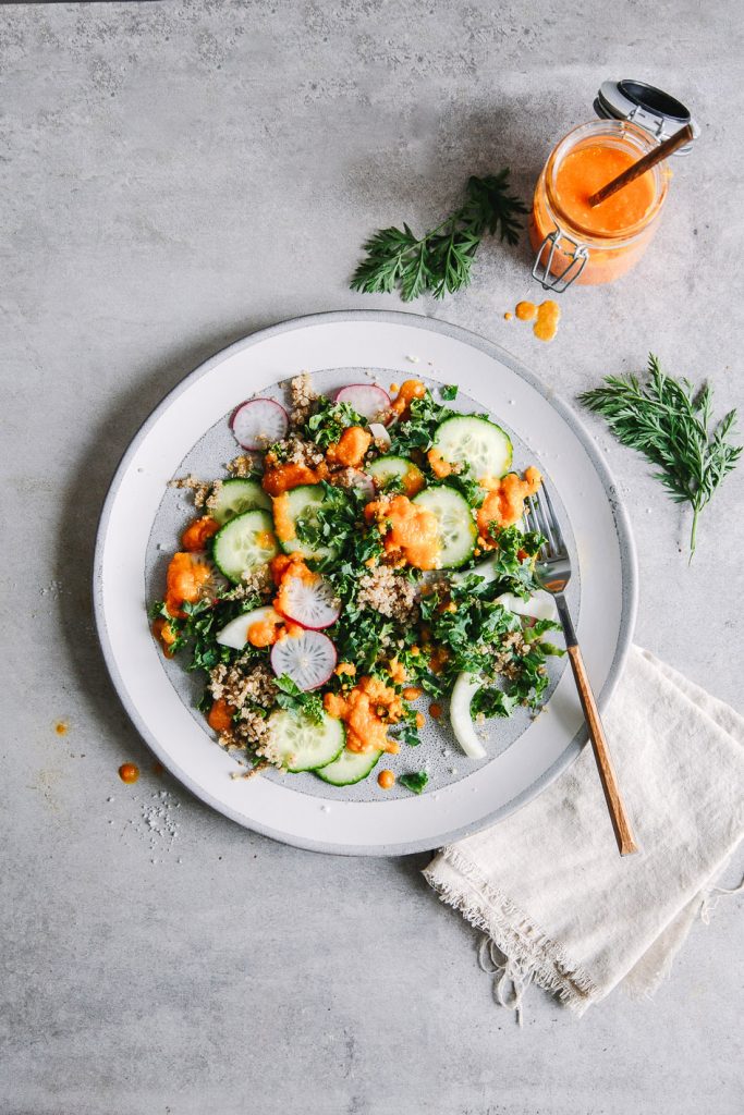 Grünkohlsalat mit Möhrendressing