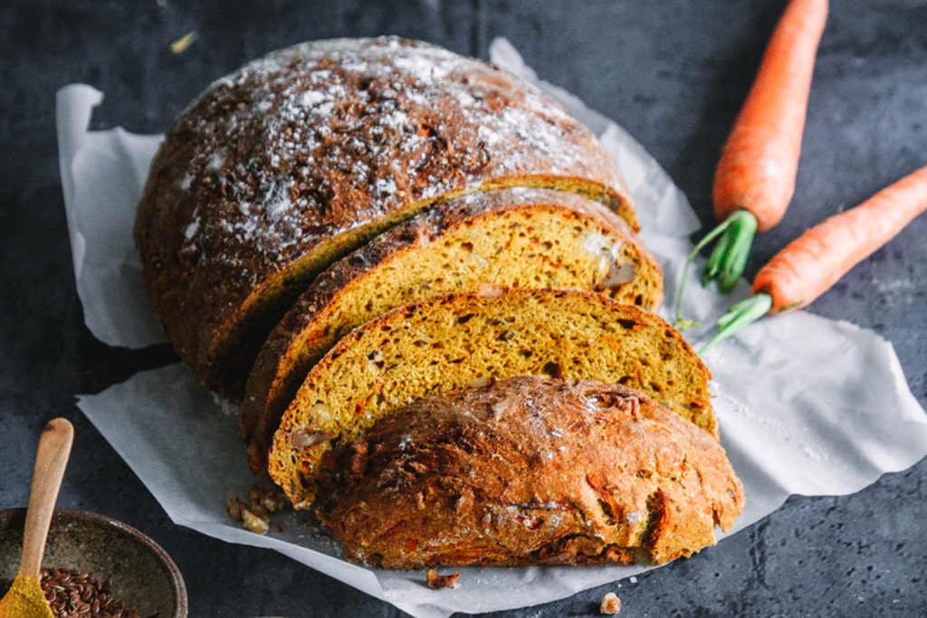 Möhrenbrot mit Curry