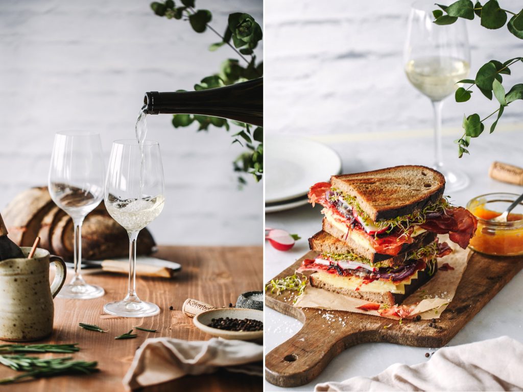 Südtiroler Sandwich mit Wein