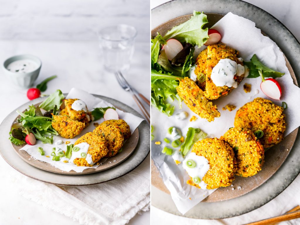 Knusprige Hirse-Bratlinge mit Curry und Gemüse