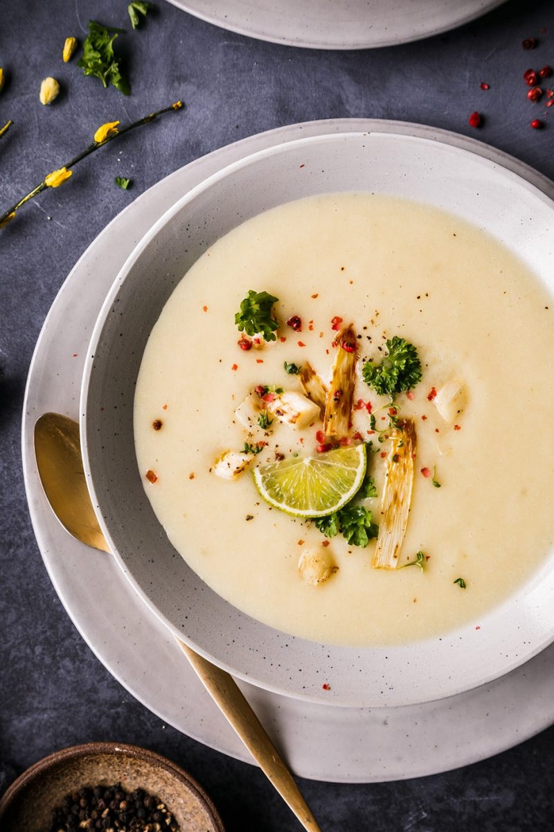 Spargelcremesuppe mit Kokosmilch | Foodlovin' Spargelcremesuppe mit Kokosmilch | Foodlovin'